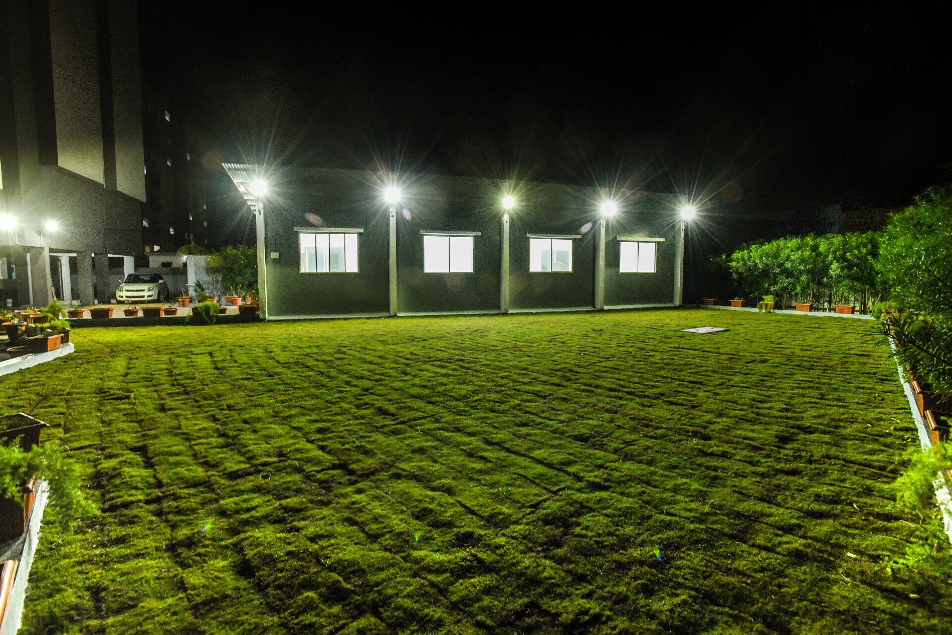 Hotel Manasi Royal  - Tap to explore photos