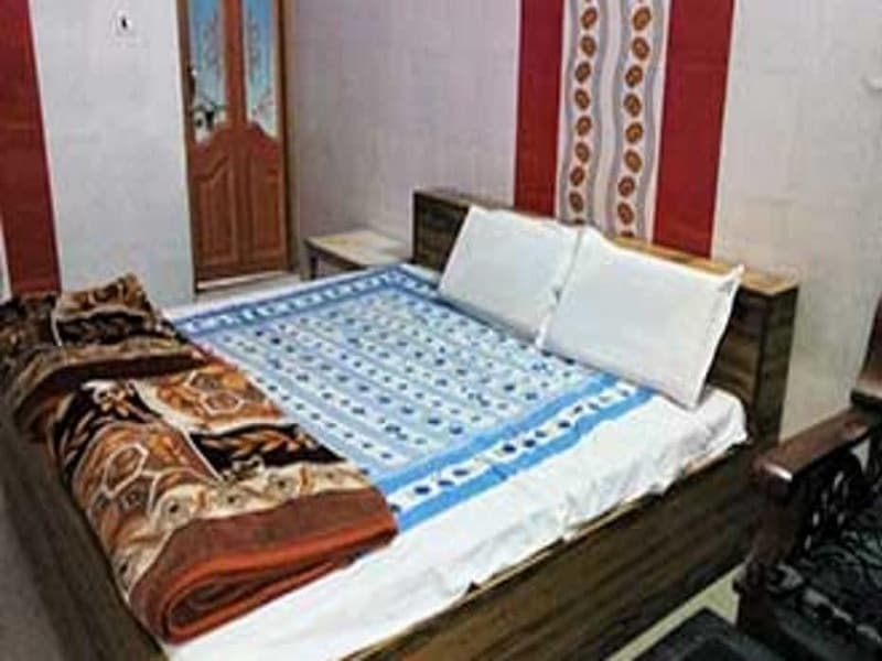 Shilpa Guest House - Tap to explore photos