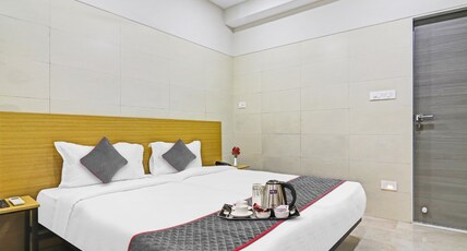Townhouse Ameerpet Room Type - Classic