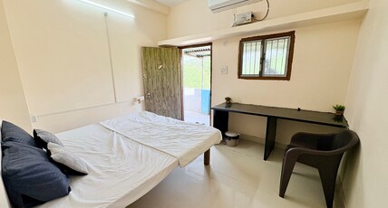 5 star AC dormitory Room Type - Standard Non AC Room With City View