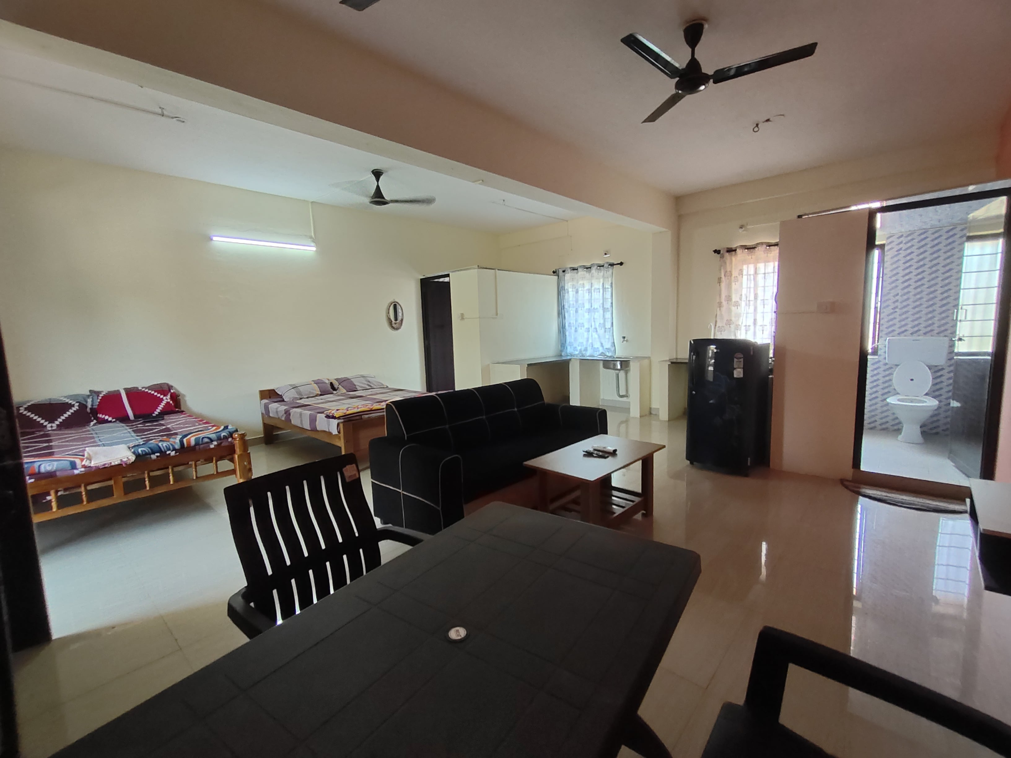 The Urban escape Budget Friendly Studio Apartment - Tap to explore photos