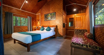 Monsoon Retreat By Daan Room Type - Deluxe Treehouse Cottage with Forest View