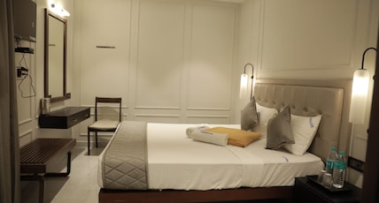 ARUNACHALA INN Room Type - Deluxe Double Bed AC | parking 50m far from property ARUNACHALA INN Room Type - Deluxe Double Bed AC | parking 50m far from property