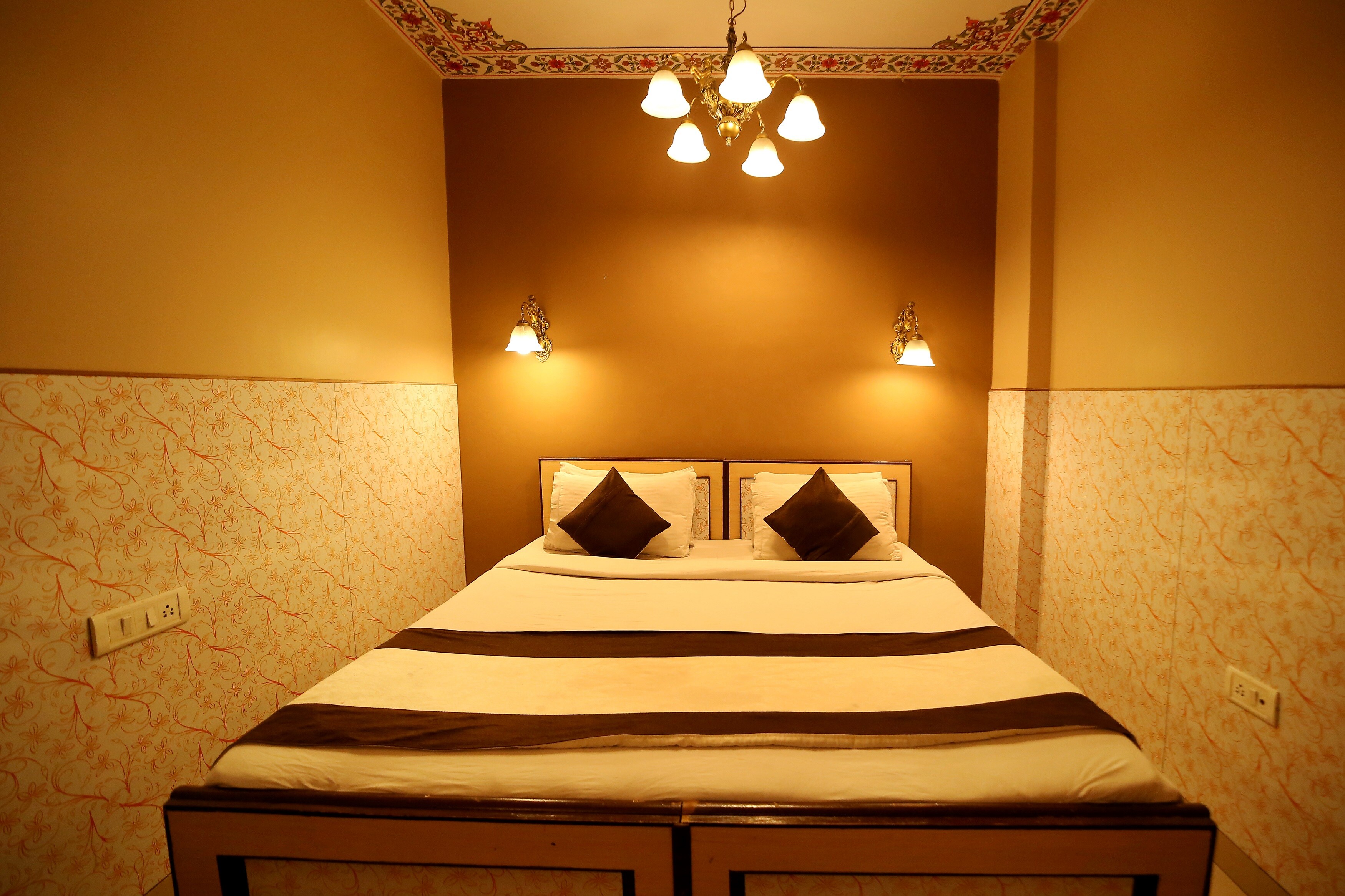 Hotel Golden Heritage - Tap to explore photos