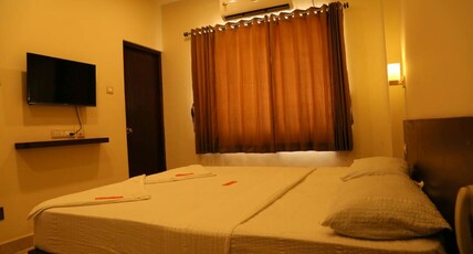 THE ROYAL PARK Room Type - Deluxe AC
