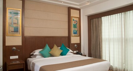 Savoy Suites Room Type - Suite Room with kitchen - King Bed
