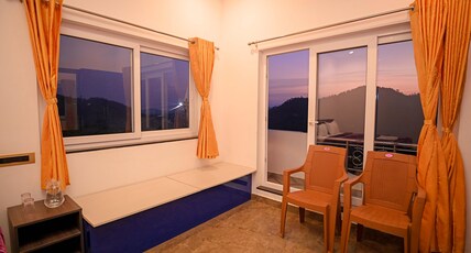 Verdant Crestwood Nilgiris Room Type - Master Room with Balcony