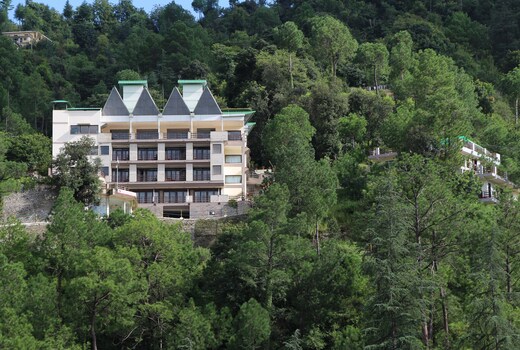 Flag House Resort