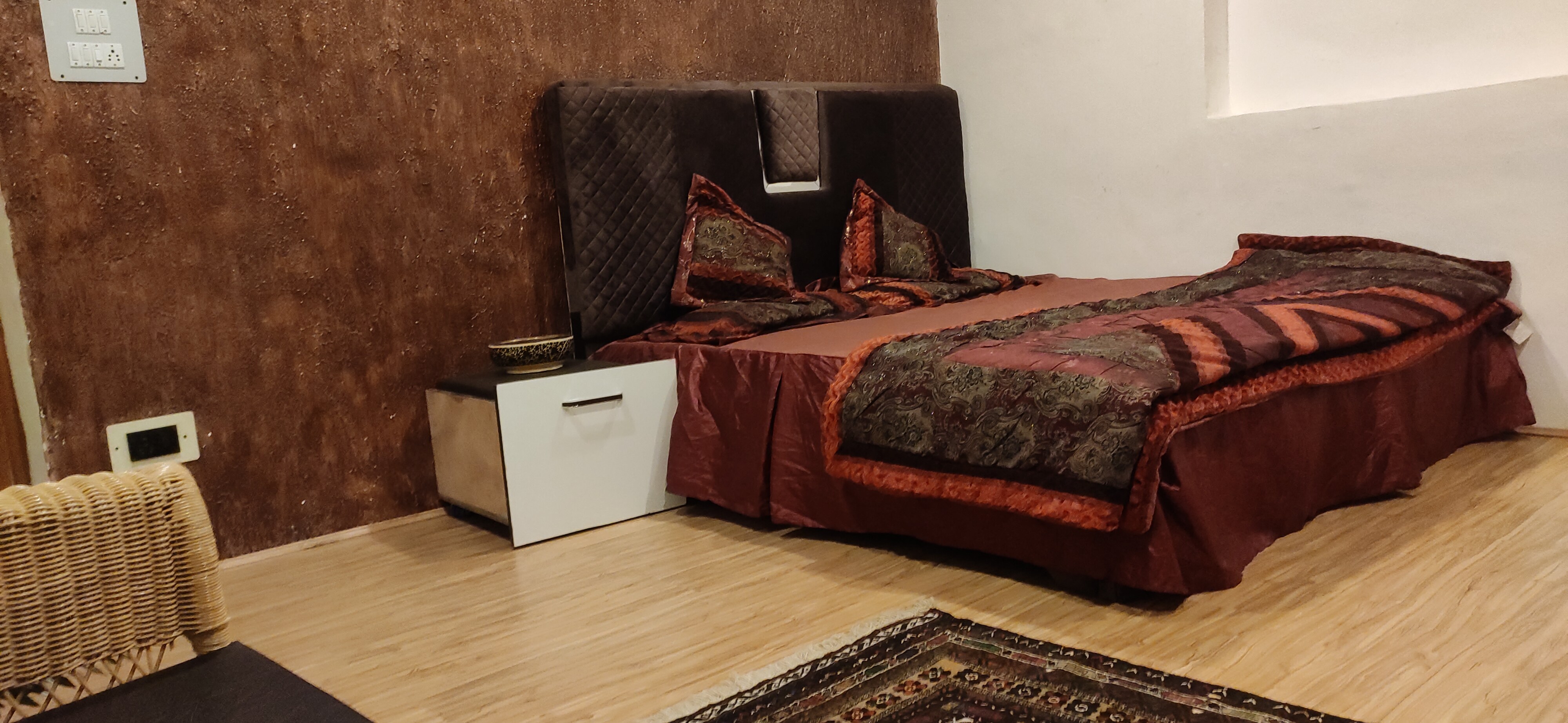 Moses Homestay Srinagar - Tap to explore photos