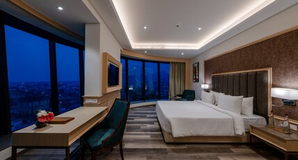 Sarovar Portico Ajmer Room Type - Panorama Room - 1 Double Bed