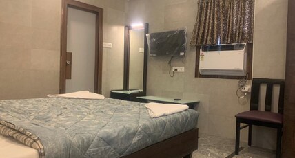 ARYA BHAVAN Room Type - Standard Room