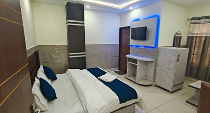 Hotel Skyview Room Type - Double Bed Room