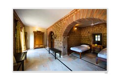 Chandelao Garh (Heritage Hotel)