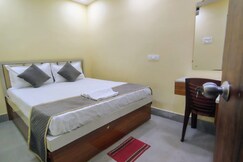 DADA BAUDI BHOJONALAYA AND HOTEL