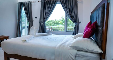 MistyBush Cottages and Resorts Room Type - Deluxe Double Room