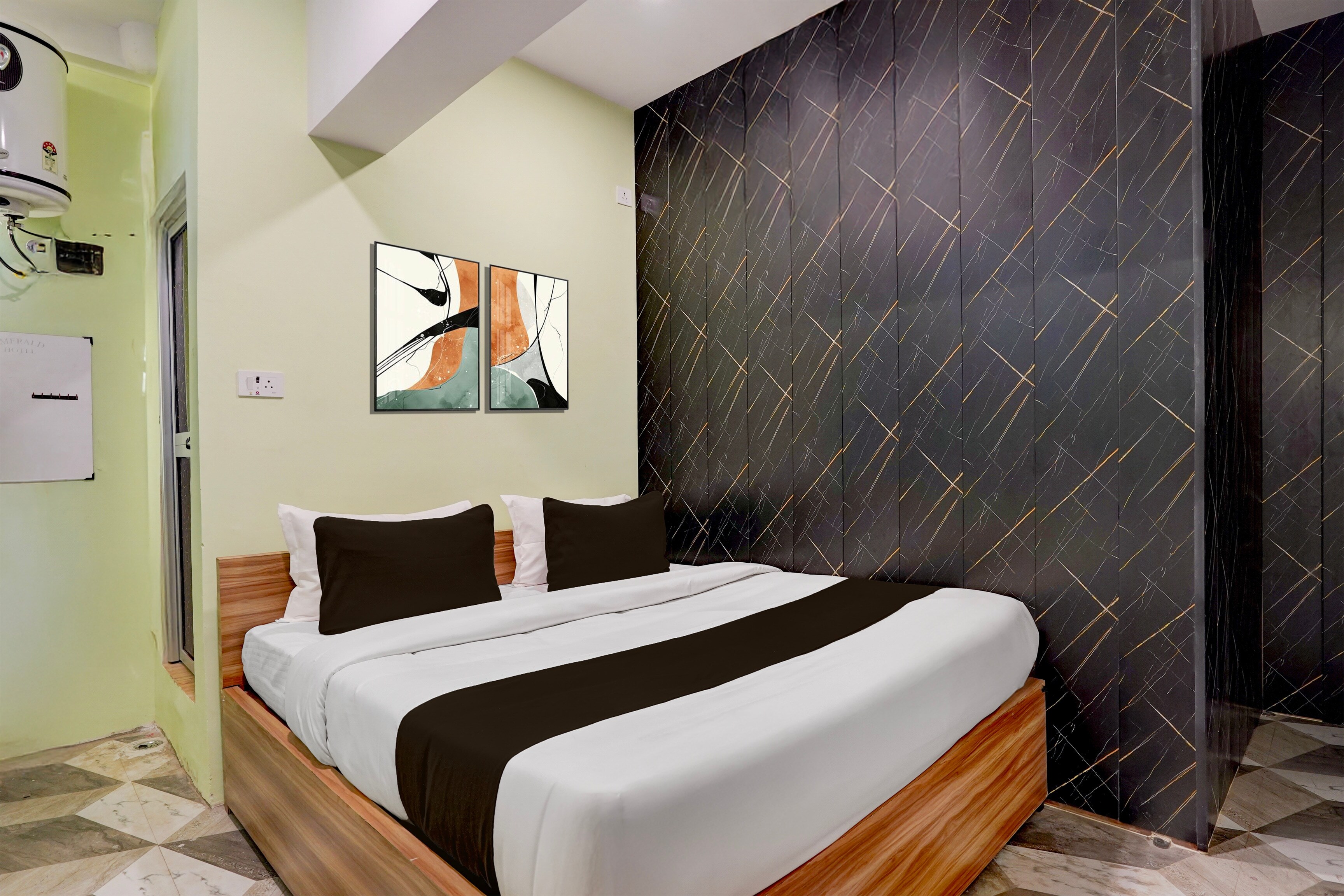 SPOT ON Hotel Emerald - Tap to explore photos