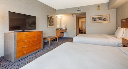 Embassy Suites Chicago - O'Hare Rosemont Room Type - 2 QUEEN BEDS NON SMOKING