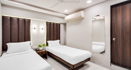Palette Country Club Surat Room Type - Deluxe with Twin Bed