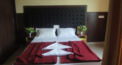 Karishma Residency Room Type - Deluxe Room - Non AC