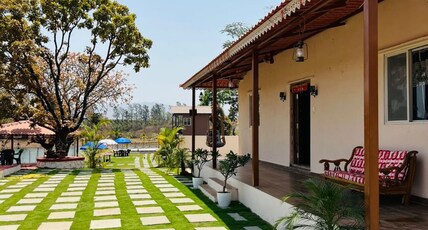 AANDRA LAKESTAY RESORT CAMPZONE Room Type - Villa
