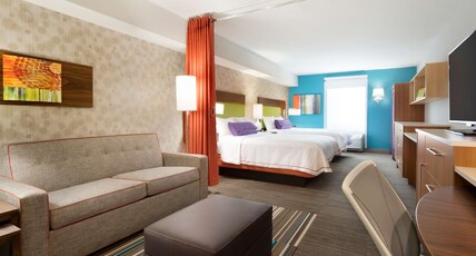 Home2 Suites by Hilton Roanoke Room Type - 2 QUEENS N S SUITE