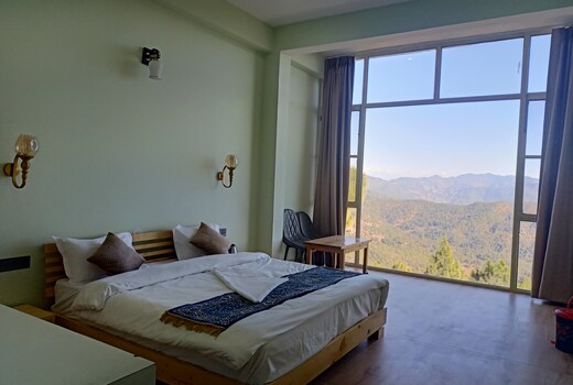 Chaitanya Himalayan Majesty