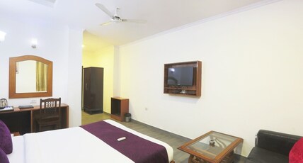 Hotel Castle Blue Delhi Airport T3 Room Type - Executive Room with Airport Drop