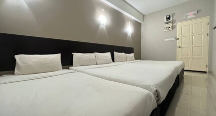 Hotel O Nice Stay Three Six Five Services Room Type - Superior Family Suite