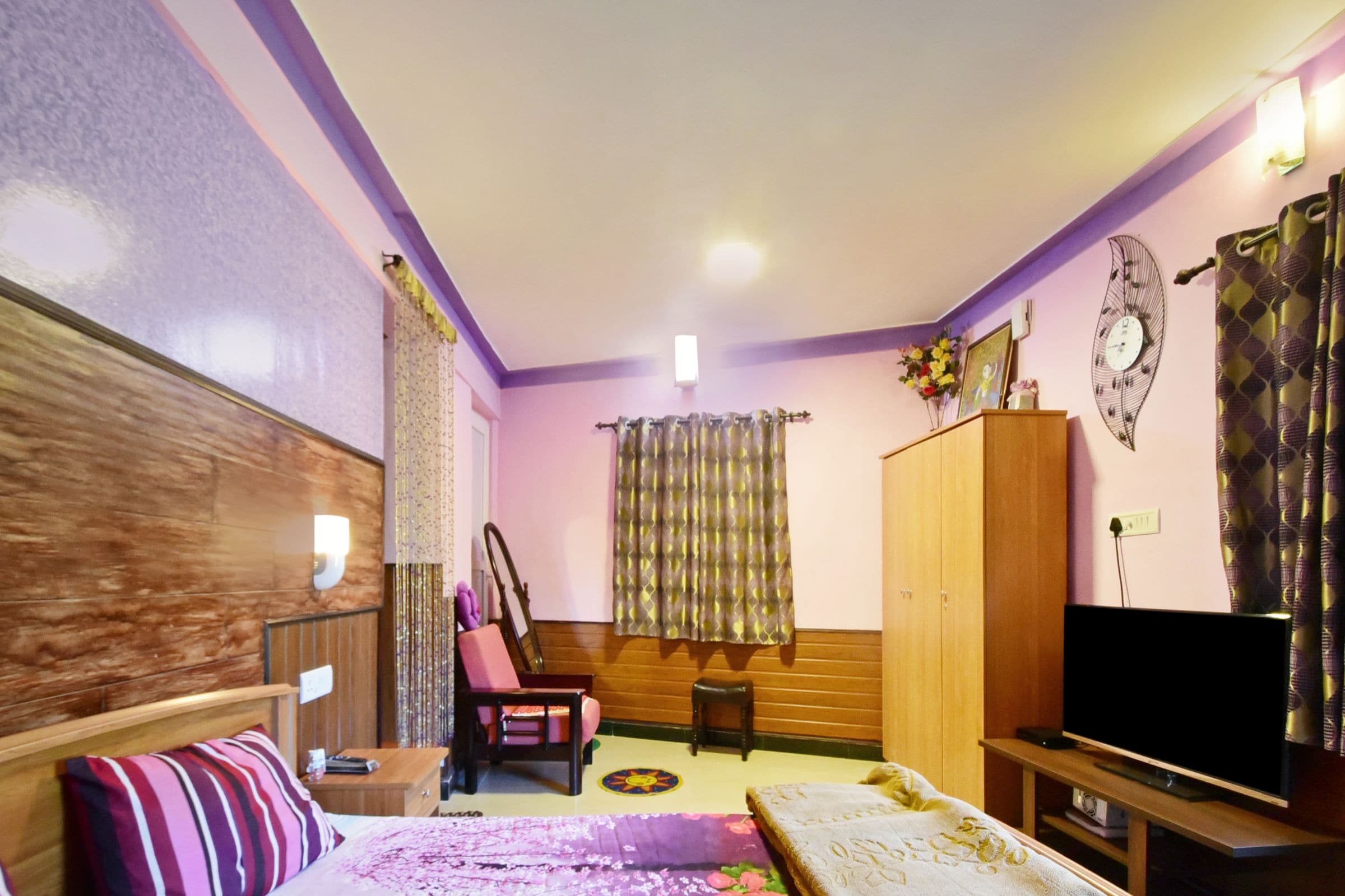 BLISS HOMESTAY - Tap to explore photos