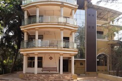 Madhusudha Jambhulpada- Villa by the river Amba