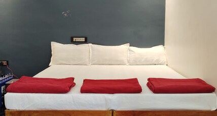 GARDEN PARADISE HOME STAY. Room Type - Twin Room Non - AC 