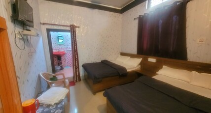Shivlok Hotel Room Type - Standard Quadruple Room