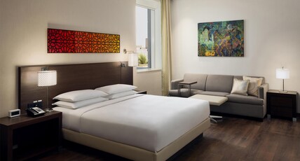 Hyatt Place Riyadh Al Sulaimania Room Type - King room Hyatt Place Riyadh Al Sulaimania Room Type - King room