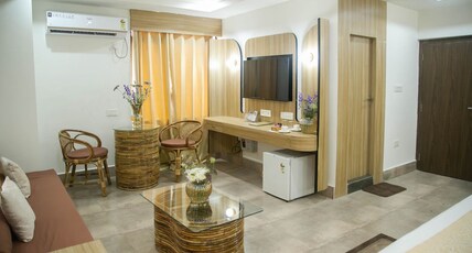 Hotel Lake Shilloi Room Type - Corporate Suite