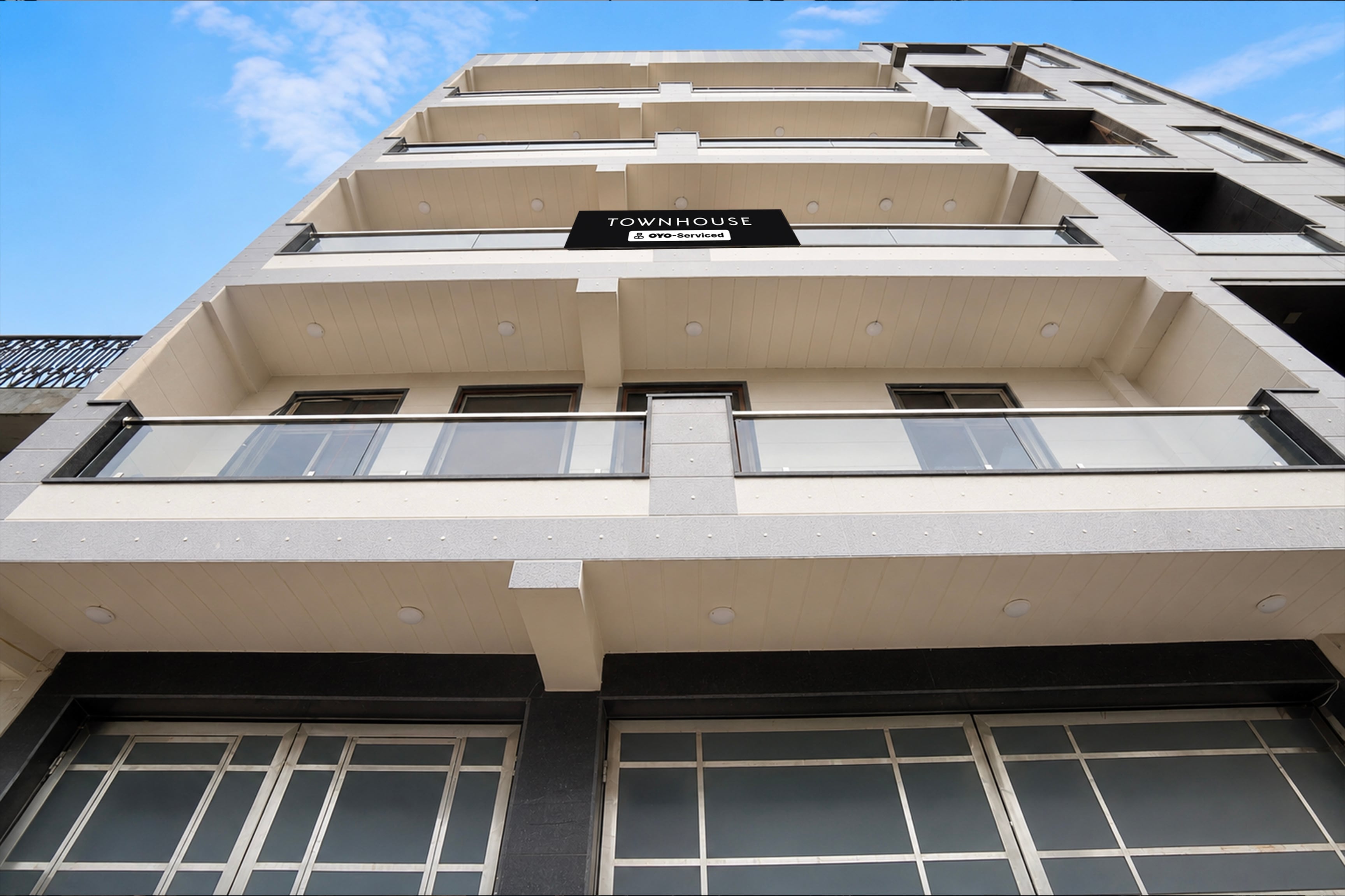 Super Townhouse Khajuri Khas Metro Station - Tap to explore photos