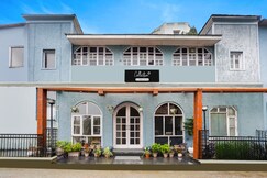 Super Collection O Mall Road Near St. Georges College