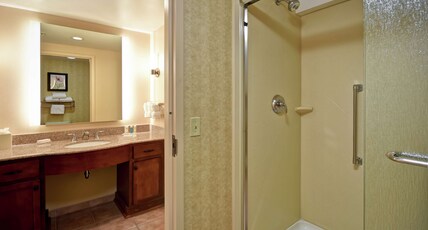 Homewood Suites by Hilton Lancaster Room Type - 1 KING STUDIO STE NONSMOKE