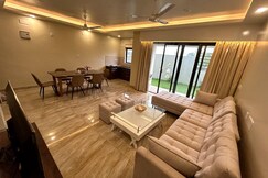 The Pearl Resort Bungalow