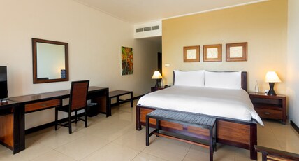 DoubleTree by Hilton Seychelles - Allamanda Resort & Spa Room Type - KING DELUXE ROOM