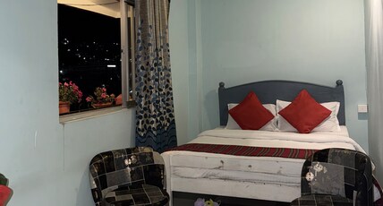 Winnie Homestay Room Type - Deluxe Queen Room