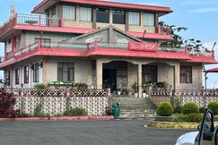 Sulawado Cottages | Rooms & Restaurants