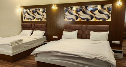 Pink Mahal Resort & Hotel Room Type - Family Superior Room