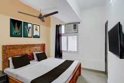 Hotel O The Qotel Palace - Lajpat Nagar