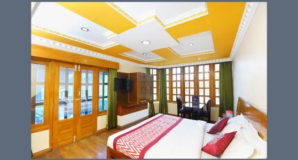 Hotel Gurupriya Room Type - Deluxe Room