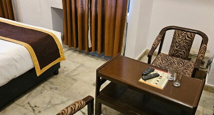 Hotel Anand inn Room Type - Deluxe Room