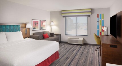 Hampton Inn Ogallala Room Type - 1KG W SOFABD MICROWV FRIG