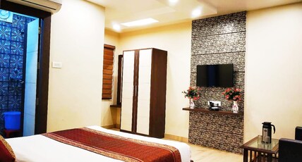 Hotel Aadesh Palace Room Type - Super Deluxe Room