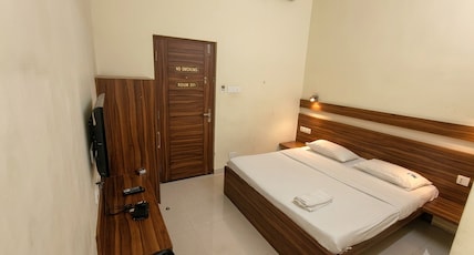 Hotel Mourya Paradise 51 kilometers from nellore Room Type - Executive room Hotel Mourya Paradise 51 kilometers from nellore Room Type - Executive room