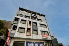 HOTEL O SHIPRAJ INN