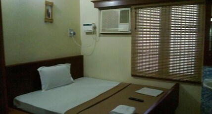 S.R Pradeep Park Room Type - classic (2x)